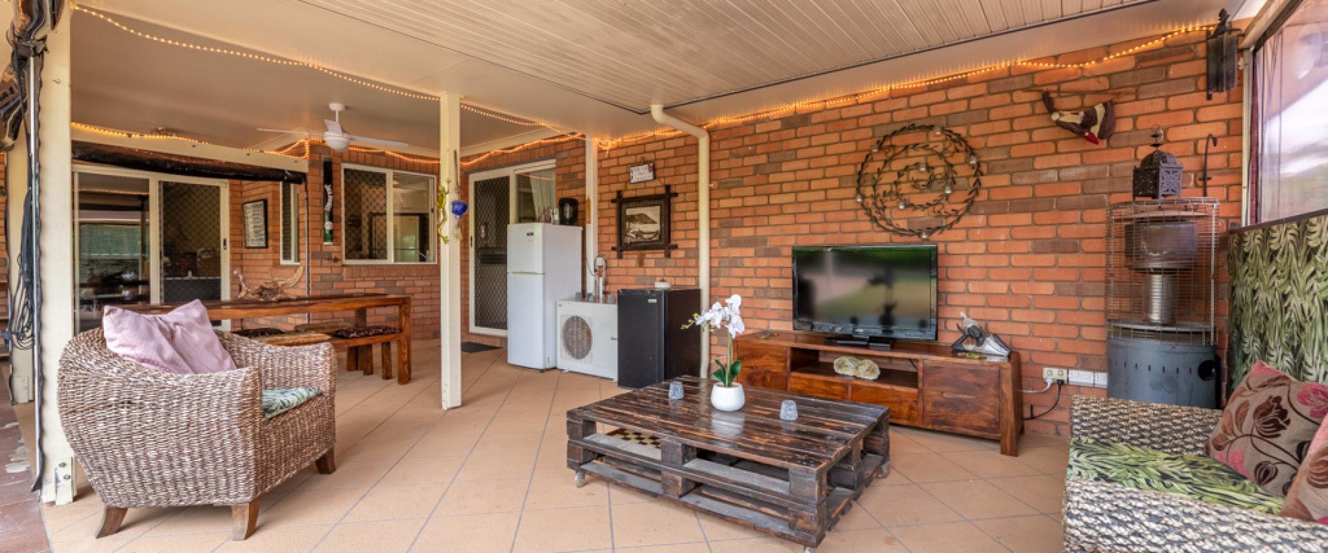 Moriarty Real Estate Luxury Family home with pool in the heart of