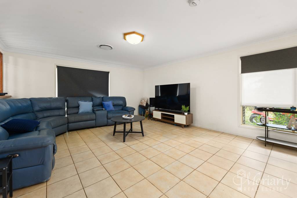 117 Madeline Dr, Morayfield - Thumbnail 3