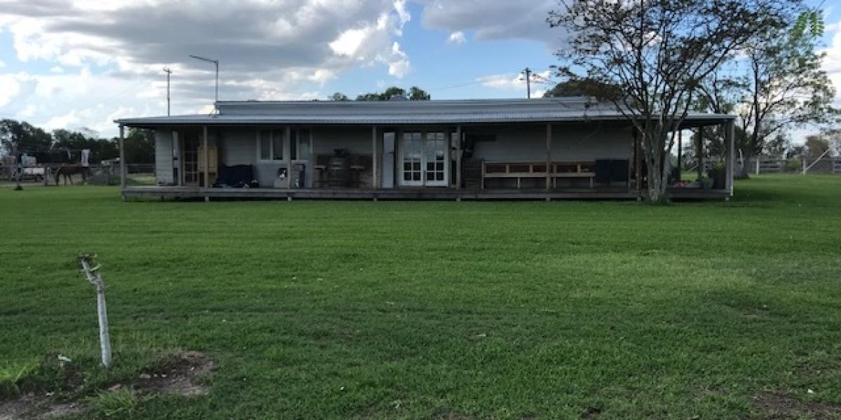 Moura Real Estate Home to Moura Real Estate