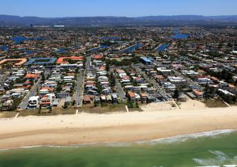 Exclusive - High-Income Gated Complex in Prime Gold Coast Location - ID 8941