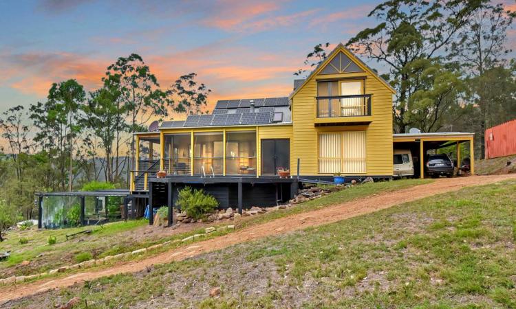 Storybook Home on Picturesque Wollombi Acres
