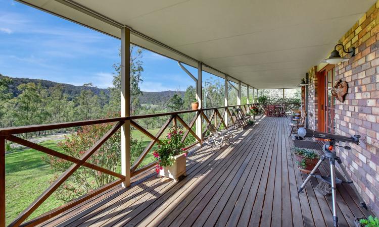 'Alkira' - Quality Homestead on a Glorious Acreage