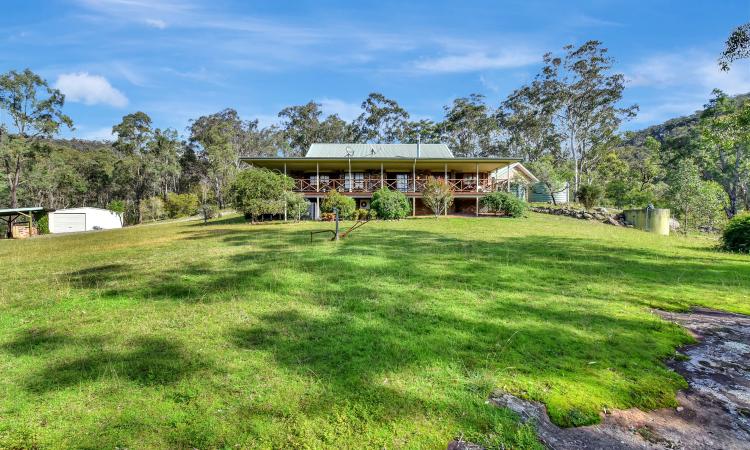 'Alkira' - Quality Homestead on a Glorious Acreage