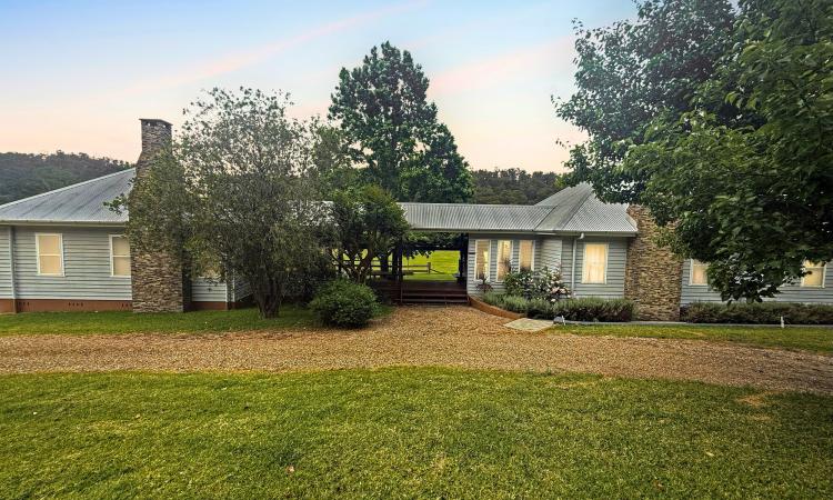 ‘Collenbri’ – Refined Country Elegance in Prestigious Wollombi Locale