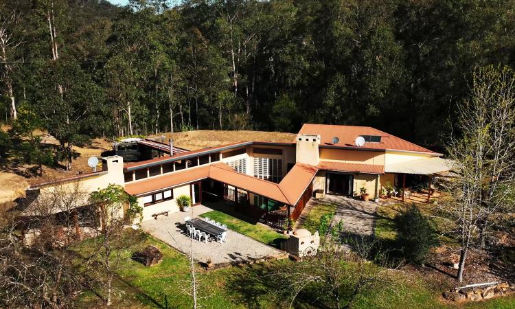 Bramasole Stables - Tuscan Style Meets Wollombi Charm