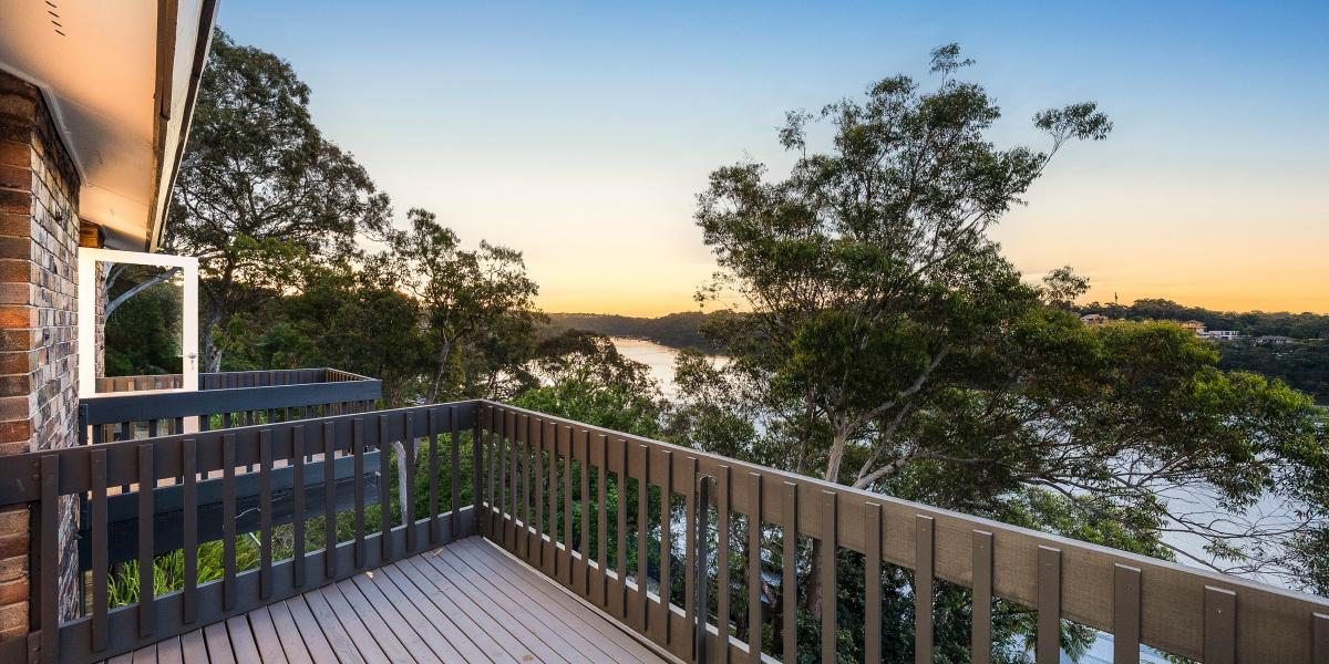 Stunning 4 Bedroom Riverfront Retreat