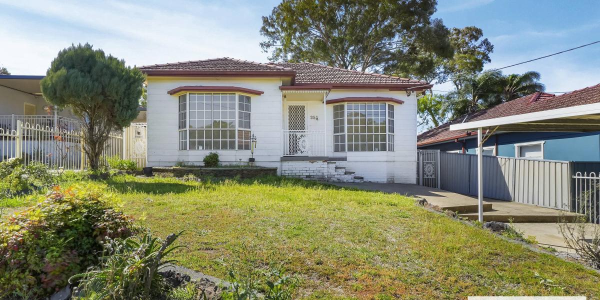 Lovely home close to transport & parklands