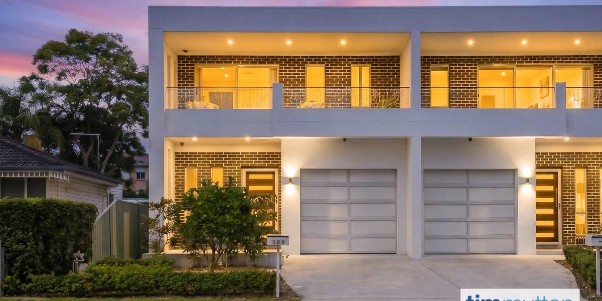 Full brick Designer Duplex with Park Views