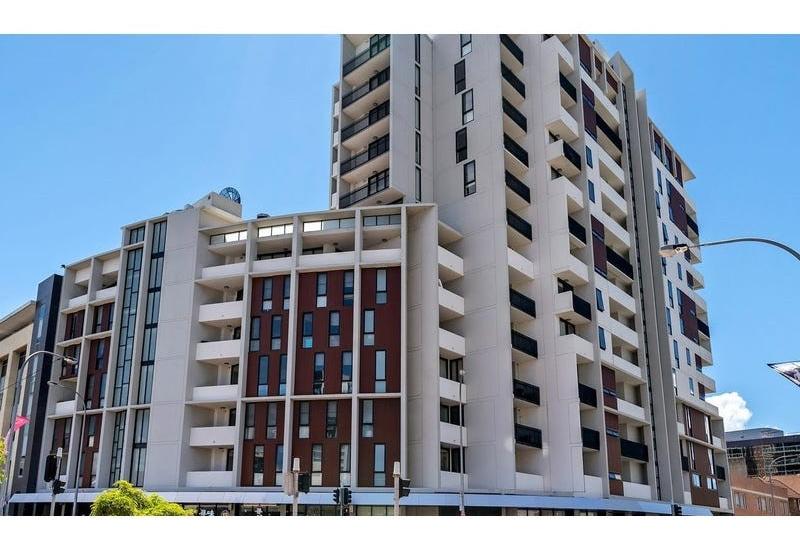 MODERN 1 BEDROOM APARTMENT in PRIME LOCATION