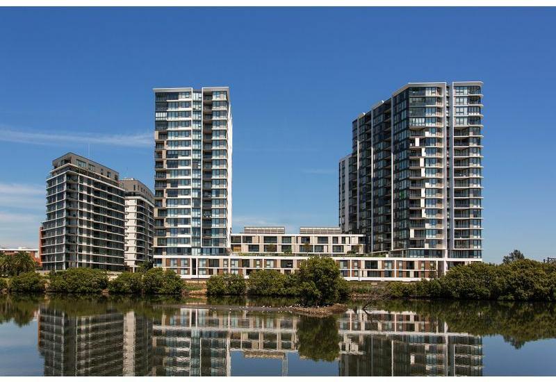 MODERN 2 BEDROOM APARTMENT WITH VIEWS