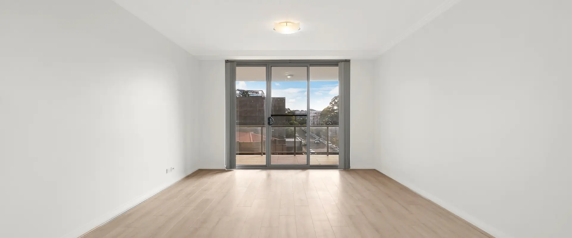 302, 8-12 Kensington Street, Kogarah, Kogarah - Thumbnail 3