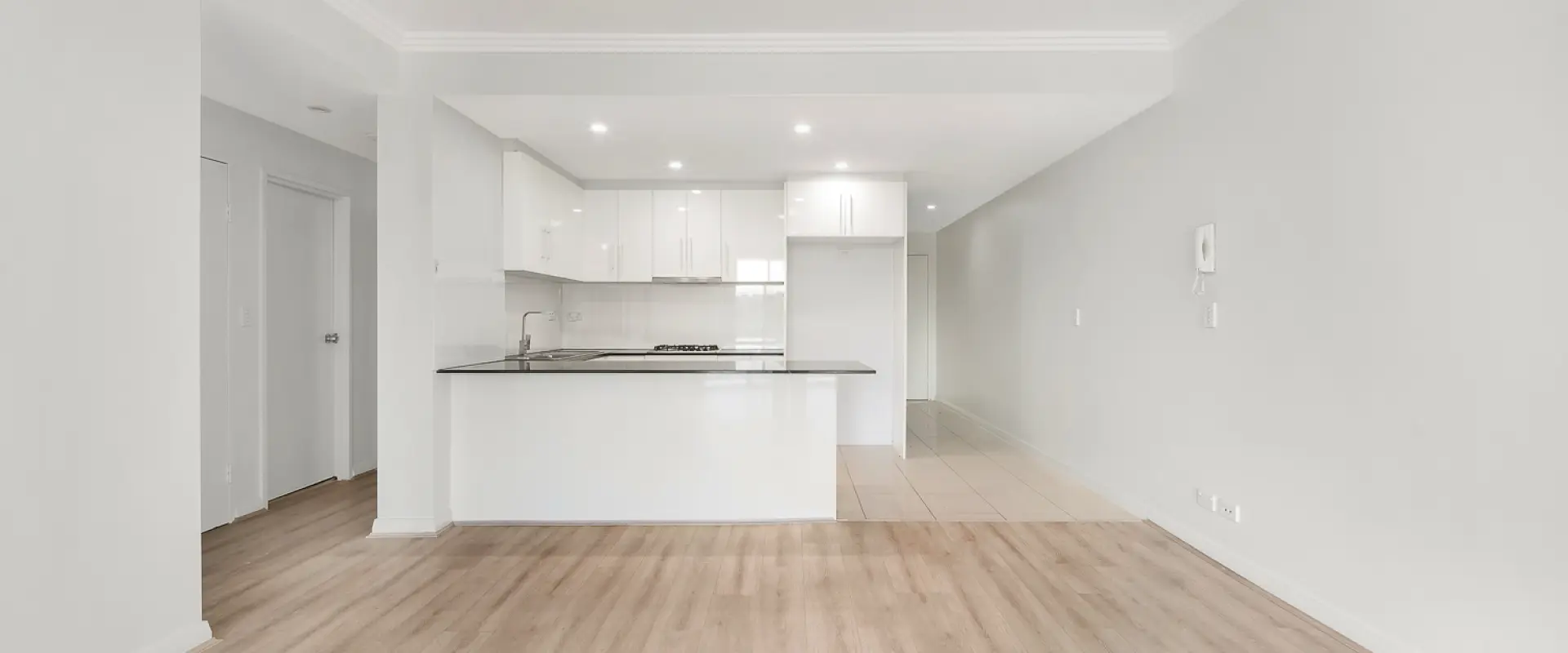 302, 8-12 Kensington Street, Kogarah, Kogarah - Thumbnail 6