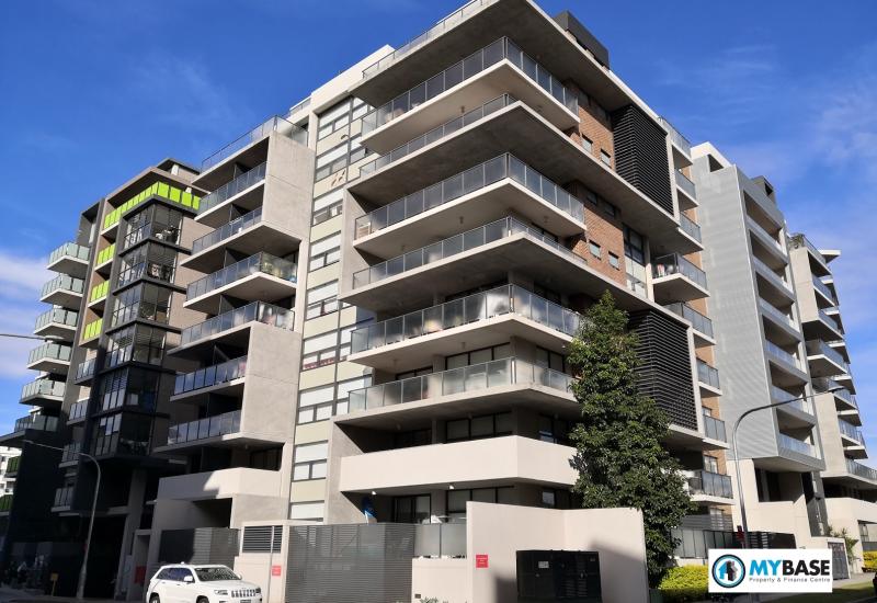 FURNISHED MODERN 2 BEDROOM+STUDY,  2 BATHROOM APARTMENT