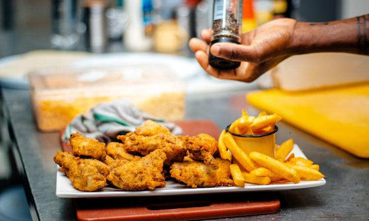 Mornington Chicken & Souvlaki with liquor license - under management [2505211]