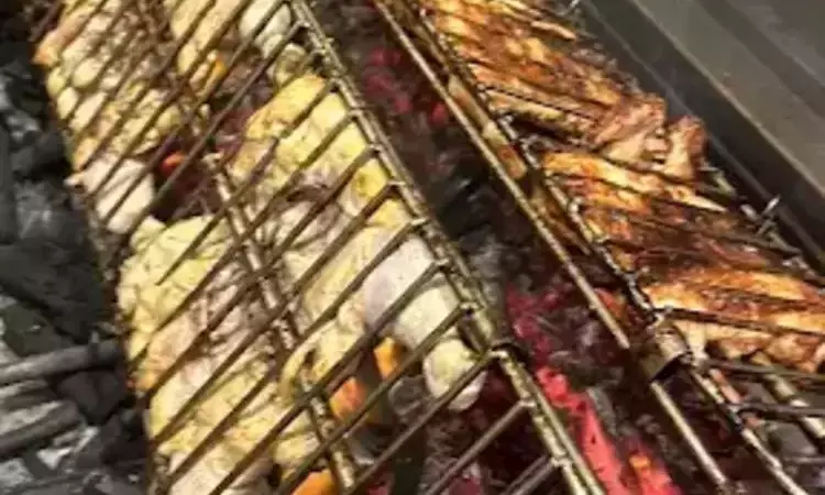Established Charcoal Chicken, Kebabs & Burger Restaurant and Takeaway in Prime Coburg location– Now on the Market! [2506054]