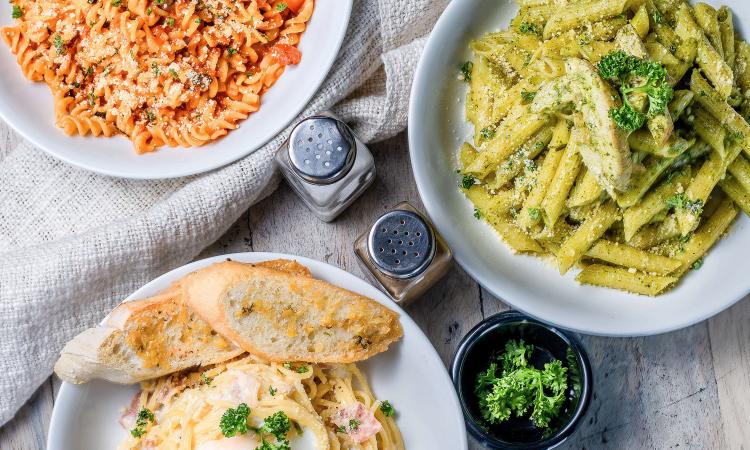 High-Traffic Italian Restaurant for Sale – Indoor, Outdoor & Rooftop Seating! With Liquor License [2509022]