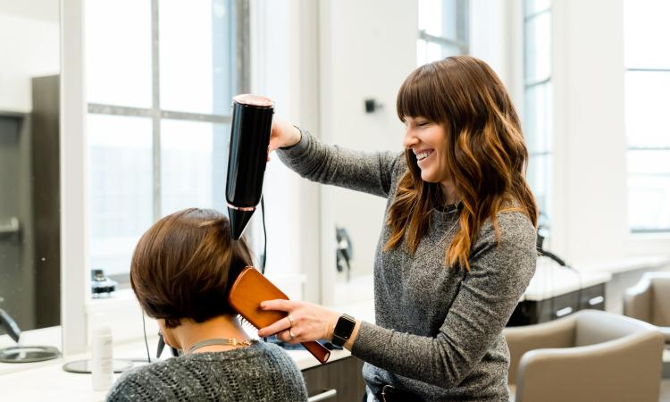 Hair Salon for Sale in DROUIN | FULLY MANAGED, Well-Equipped & Stock Included | Open 5 Days [2509101]