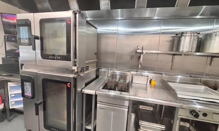 Hospitality Venue with State-of-the-Art Commercial Kitchen – Mornington Peninsula [2509153D]