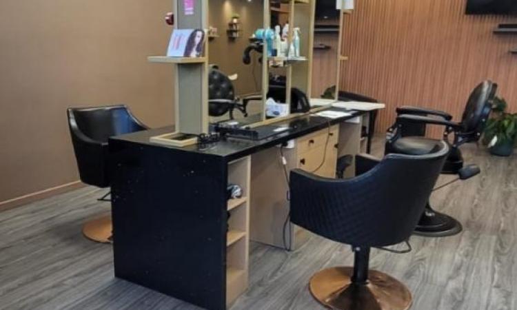 Established Hair and Beauty Salon for Sale [2510091]