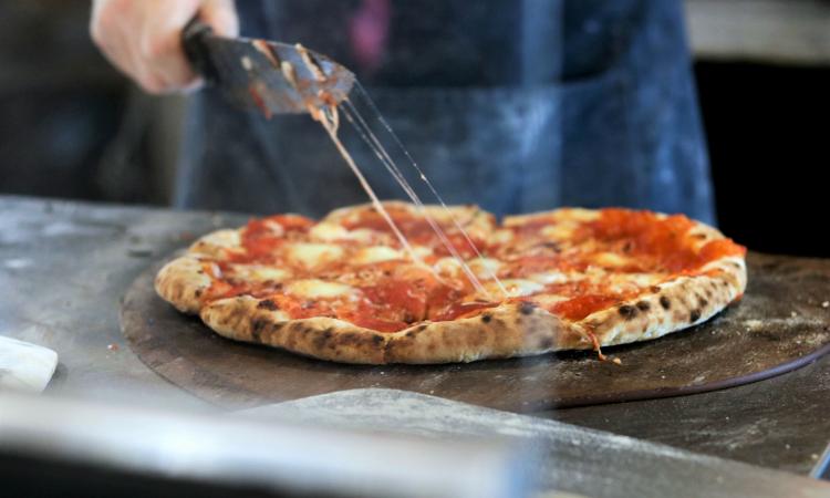 Pizza Shop – $7K–$8K/Week | Prime Location | Under $100K [2511101]