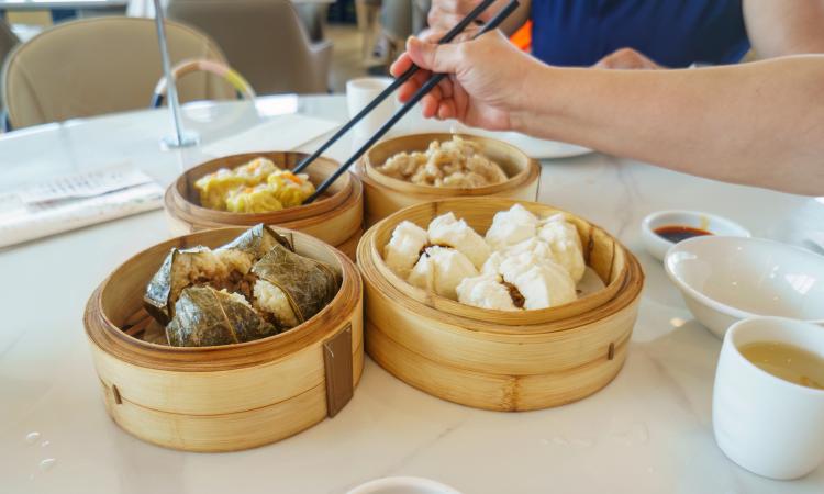 Beachside Rosebud Asian Dine-In & Takeaway | $35K Weekly sales in Peak Seasons [2512081]