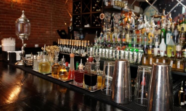 Bar & Shisha Lounge – Prime Location – Fully Managed [2512191]