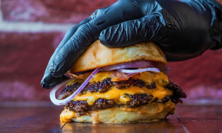 Profitable - Burger Business for Sale | $18K/Wk Sales | Cheap Rent | Managed [2601081]