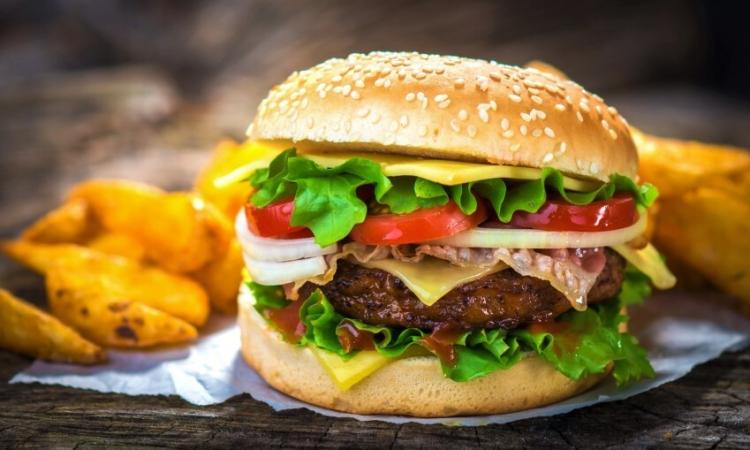 Burger Store in Busy Shopping Centre – Anchored by Major Retailer [2603081]