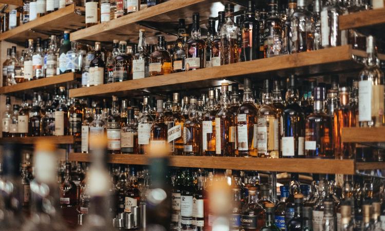 Outstanding Ashwood Business Opportunity: Established Liquor Store in Prime Location [2605081]
