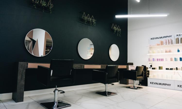 Modern Beauty Salon for Sale – High Foot Traffic Shopping Centre Location [2605072]