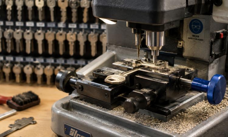 Key Cutting, Shoe Repair & Watch Services Business For Sale [2605272]