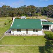 Seller of a House in Hindmarsh Valley