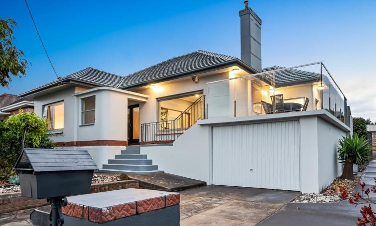 Views spectacular with sub division potential and room to grow