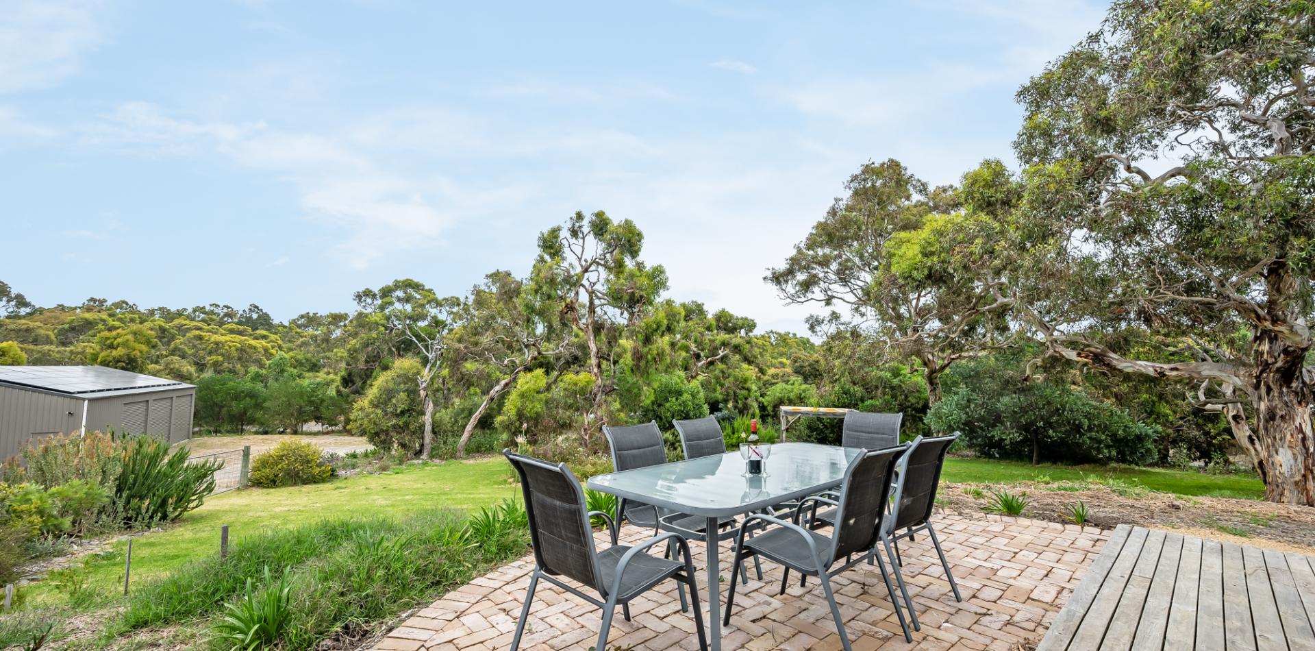 Newton & Co LIGHTFILLED FAMILY HOME 1.7ACRES , STUNNING COASTAL