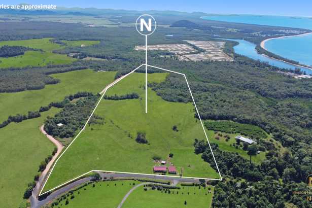 Where Green Acres Meet Coastal Breezes
