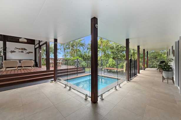 🌿 Stylish, Elevated Entertainer with Poolside Perfection – Rainforest Park Retreat