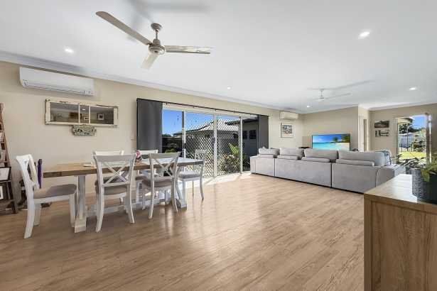 Modern Coastal Living with Pool & Privacy 🌴