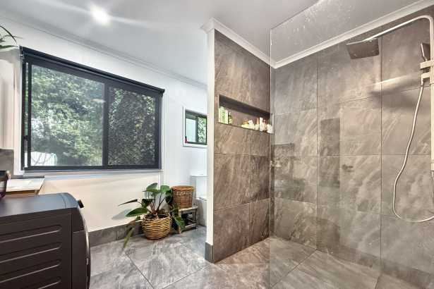 Renovated Beachside Living in Quiet Bingil Bay