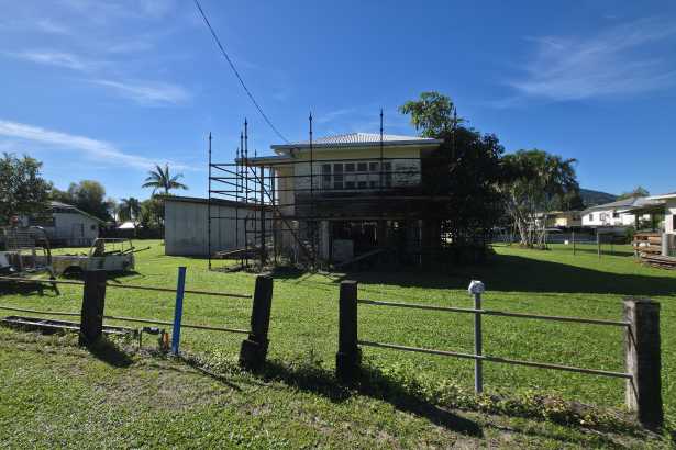 Highset Queenslander on 1,192m² with Huge Shed and Renovation Potential