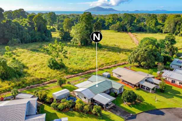 Peaceful Tropical Living with Space, Privacy & Flexible Family Living