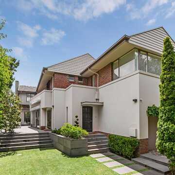 Elisha M testimonial image