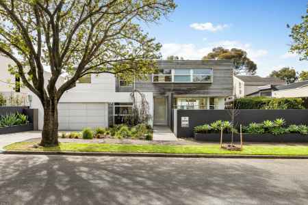 Sun-Soaked Family Excellence in Blue-Chip Parkside Locale