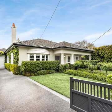 Janine S testimonial image