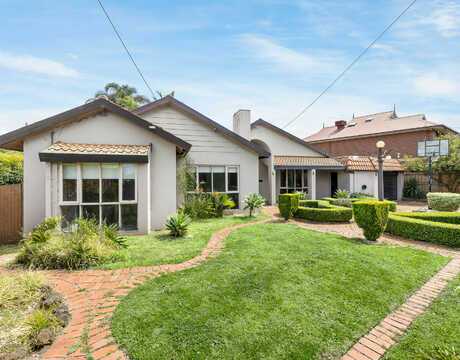 Anastasia N testimonial image