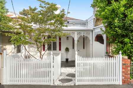 Picture Perfect Home in An Unbeatable Albert Park Location