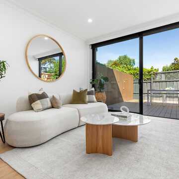 Dee testimonial image