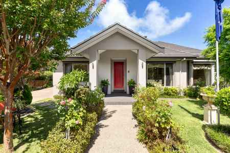 Family Oasis in Idyllic Garden Setting