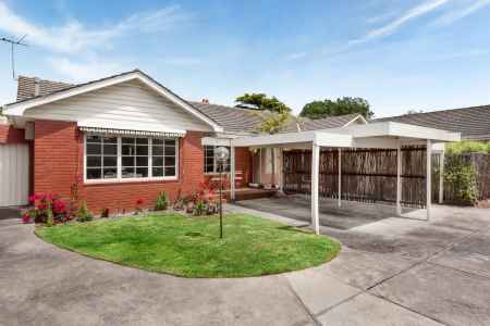 Low-Maintenance Living with Lifestyle Appeal