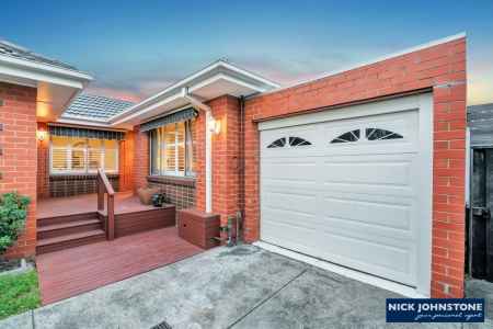 A Stylish, Sunlit Sanctuary in the Heart of Hampton