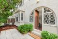 Art Deco Style & Space In A Private St Kilda Location